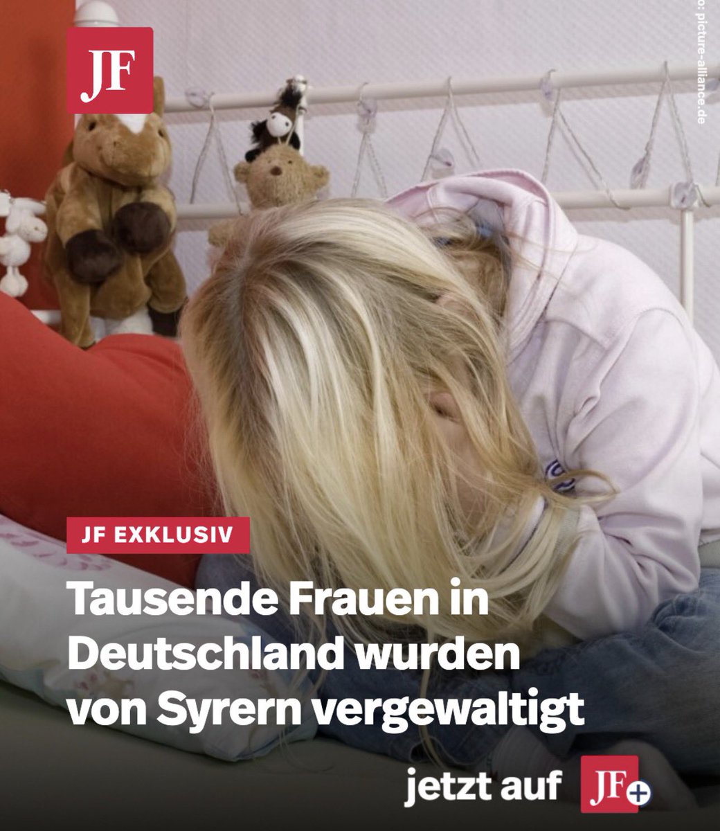 MDiener72345's tweet photo. Schaut alle schön weg, ihr Feiglinge !  😡😡😡

Euren Töchtern wird schon nichts passieren ! https://t.co/7ckWqoLJmn