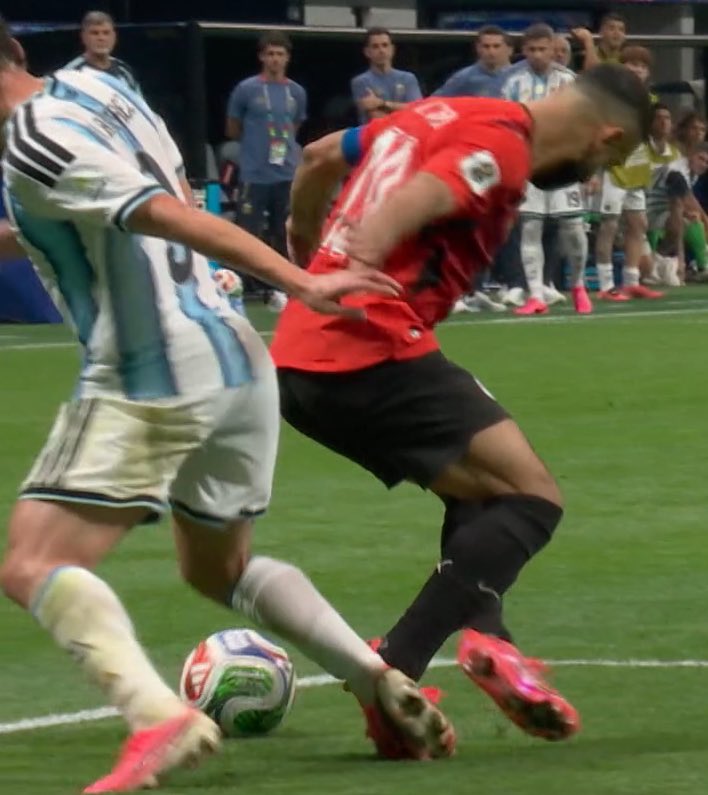EdwinG7319's tweet photo. @pabloestteban @miguel_gil @leoncitodelfut Y esto?? https://t.co/akWZj7S83n