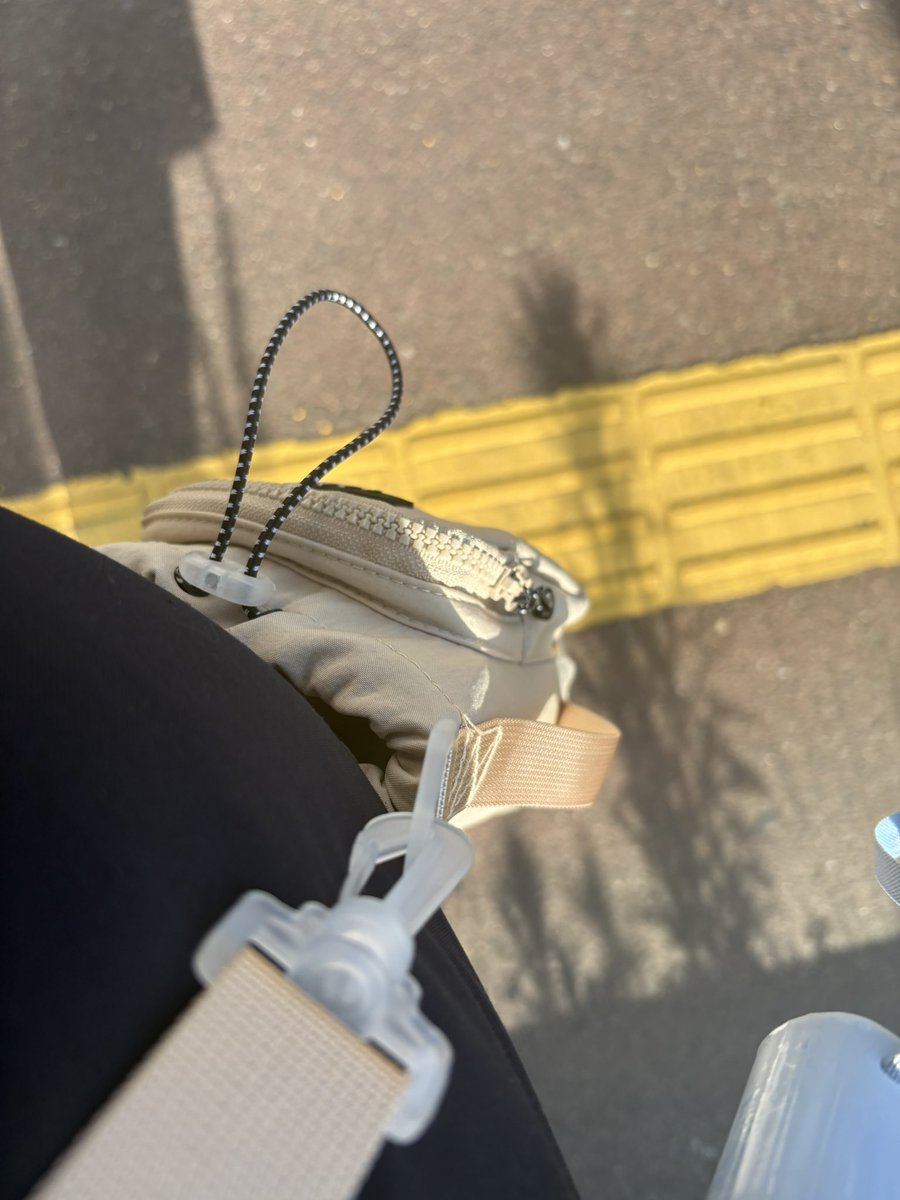 konatchi0108's tweet photo. セラミックタンブラーデビュー！
さてどうかな？
リュックにはステンレスボトルも！ https://t.co/F0MsdKHOGW