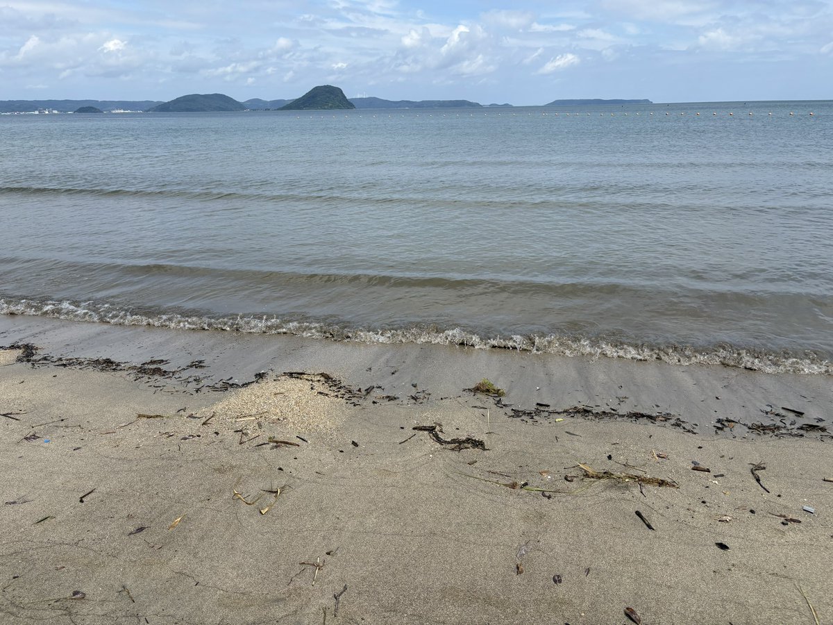 kkaz0004's tweet photo. 唐津の海見て和菓子食べました

#断酒 2319日目 https://t.co/7LgyqjJZxG