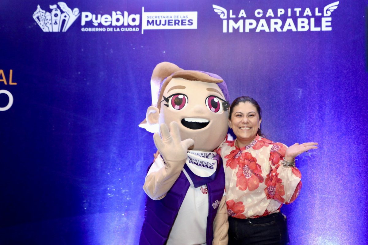 LauraCGT_'s tweet photo. Agradezco a @ZairaGlez6  Titular de @PueblaMujeres por la invitación al lanzamiento de la campaña "Ahora lo veo", una iniciativa que promueve la cultura de la denuncia. Bajo el liderazgo de @pepechedrauimx , seguimos construyendo una #PueblaCapital  libre de violencia. https://t.co/uvxghjaCfn