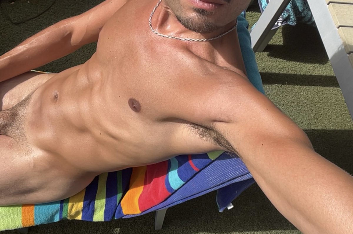 mrprguy01's tweet photo. This heat is crazy 🔥 https://t.co/FtCKOdYb39