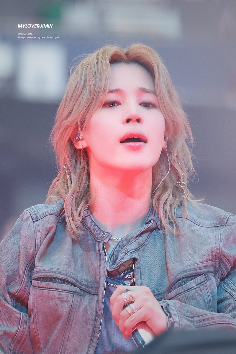 myloverjimin's tweet photo. 260707 ✨✨
BTS WORLD TOUR 'ARIRANG' IN LONDON    
#지민 #JIMIN #JIMINJIMIN #JIMINS #박지민 #ジミン
@BTS_twt https://t.co/dSJWYuBVsZ