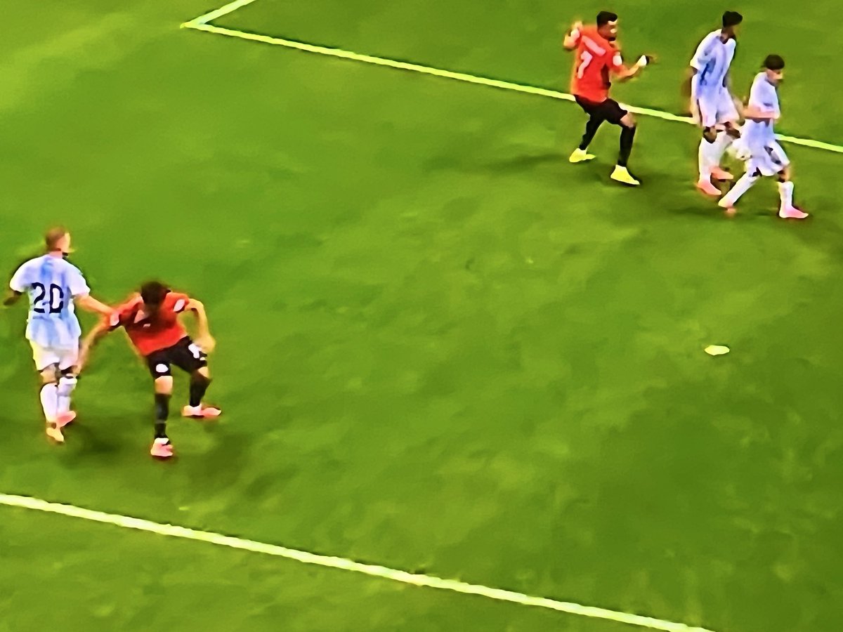 graefe_manuel's tweet photo. #FIFA #Wordlcup2026
#ARGEGY
 
No goal EGY, because foul… <->
No Foul ARG,because 3:2 goal Argentinia 

Make no sense…😳🤯🤯🤯

Once again at this World Cup… 
I‘m done with it… https://t.co/uVskGKsFaq