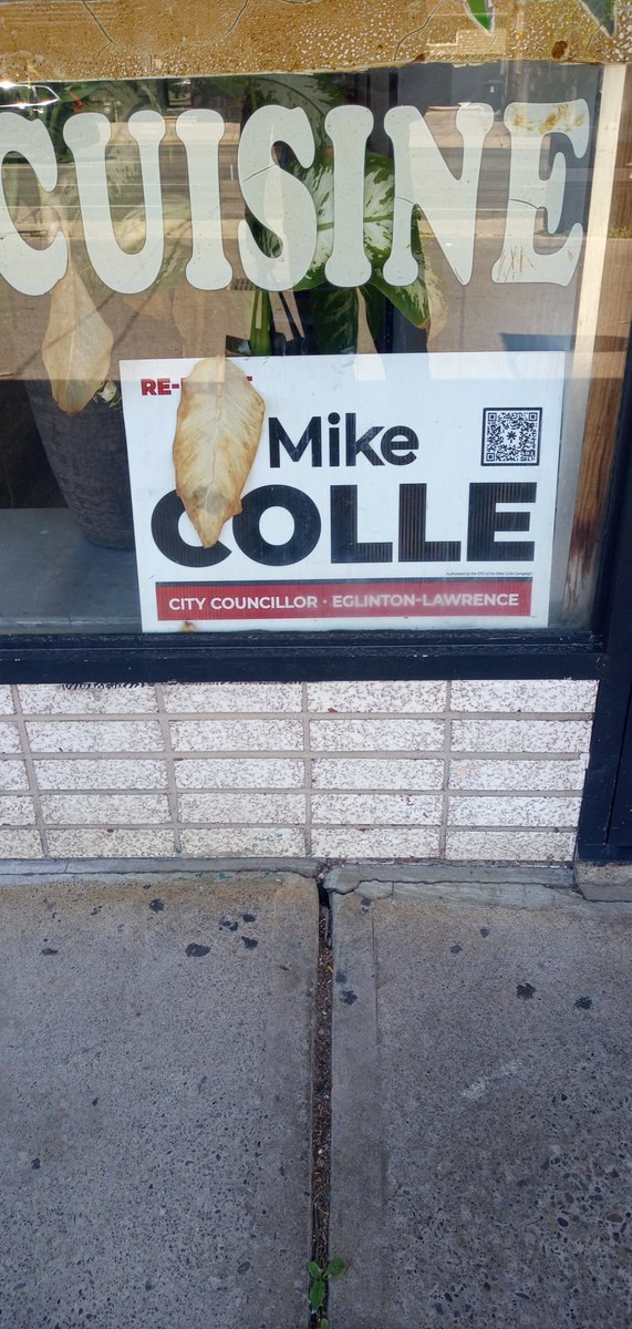 TorontoDann's tweet photo. Hey #Ward8EgLaw @littlejamaicaeg @FairbankVillage @abctoronto_ @CP24 @TorontoStar #TOpoli
Signs up in June for candidates in an election?
That's a violation of election rules and I'm told the issues are currently under investigation. Thank you to the public & city staff. Cheerz https://t.co/oDGyxU9lZd