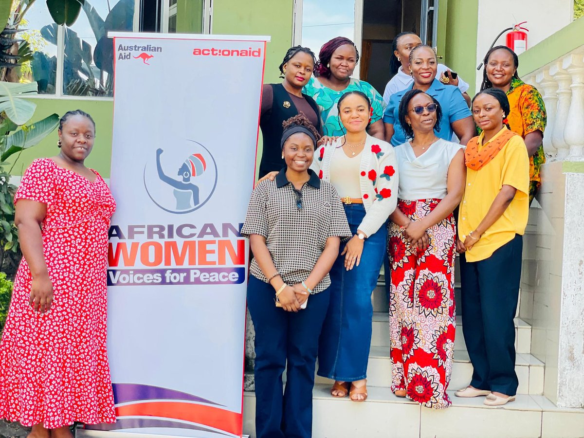 fondationfobe's tweet photo. ❤️‍🔥FoBE est fière d'avoir porté la voix des femmes africaines lors du plaidoyer régional de l'AWVP avec l'Union africaine. Ns poursuivons notre engagement pr une paix inclusive où les femmes participent pleinement aux décisions. Rejoignez notre plaidoyer #WomenPeaceSecurity #AWVP https://t.co/4IiYzUa4w2