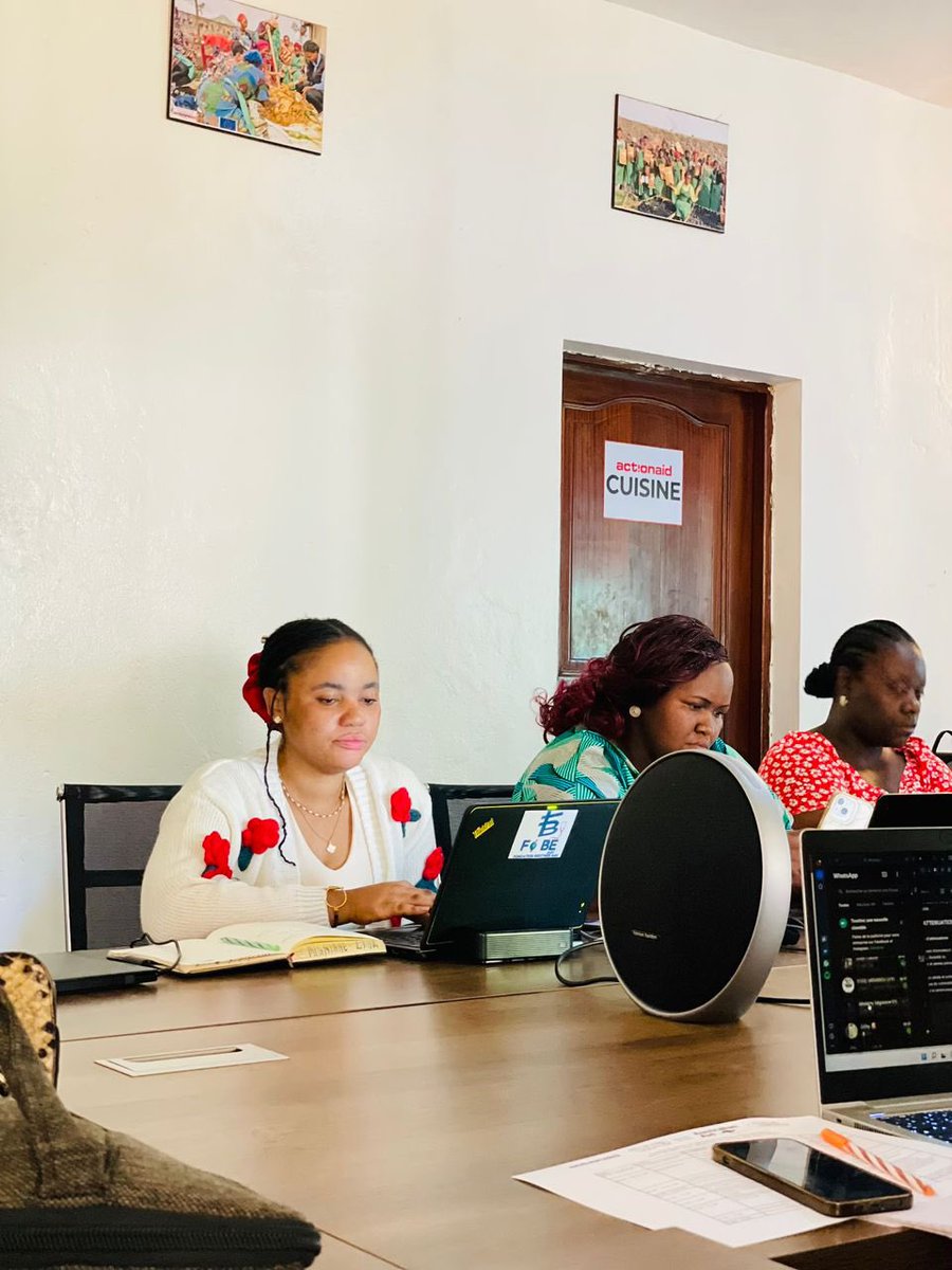 fondationfobe's tweet photo. ❤️‍🔥FoBE est fière d'avoir porté la voix des femmes africaines lors du plaidoyer régional de l'AWVP avec l'Union africaine. Ns poursuivons notre engagement pr une paix inclusive où les femmes participent pleinement aux décisions. Rejoignez notre plaidoyer #WomenPeaceSecurity #AWVP https://t.co/4IiYzUa4w2