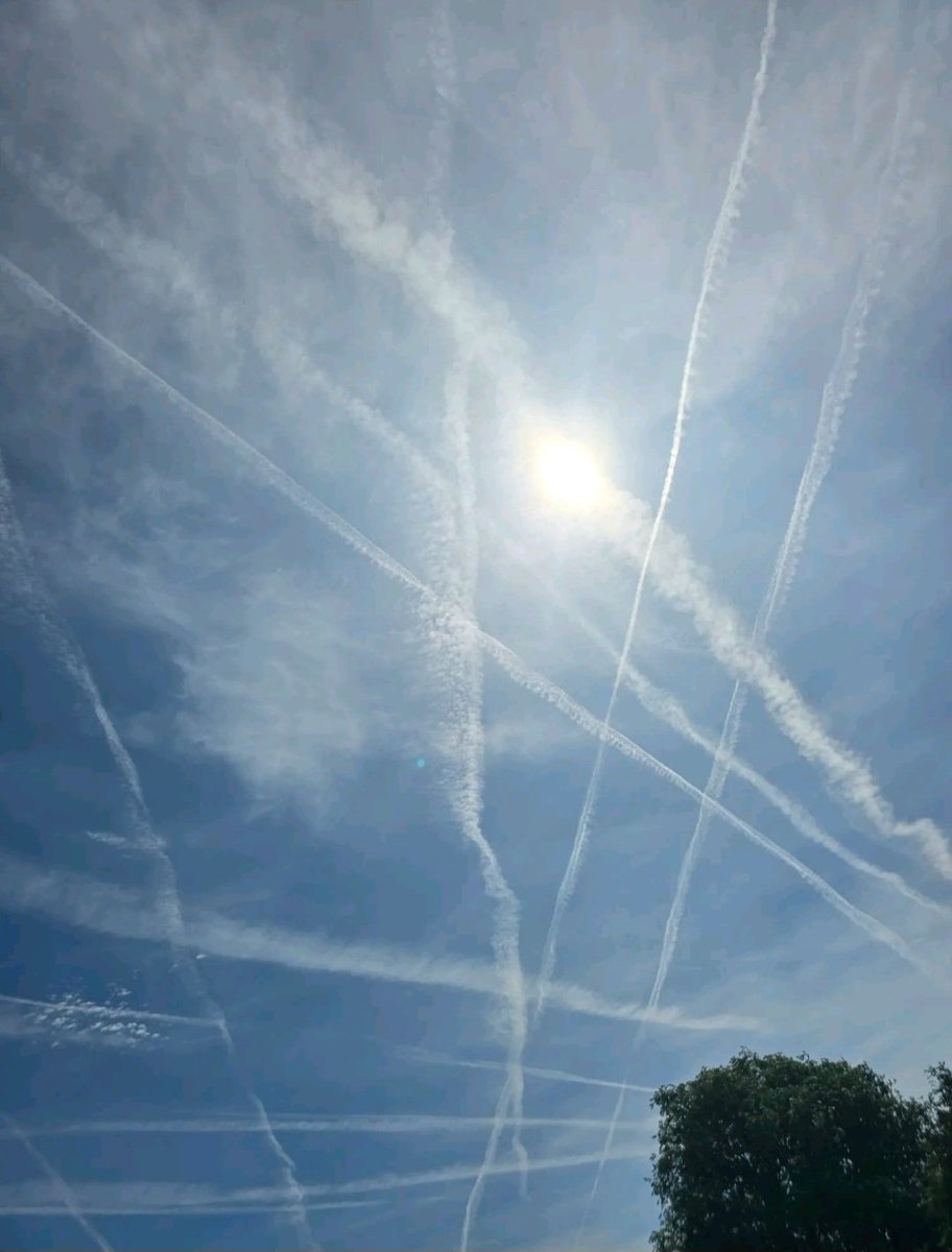 b_gimpl1234's tweet photo. This guy sent me this from the UK. Crazy grid patterns. They seem to always get hit really hard. https://t.co/aSy3tTjwpa