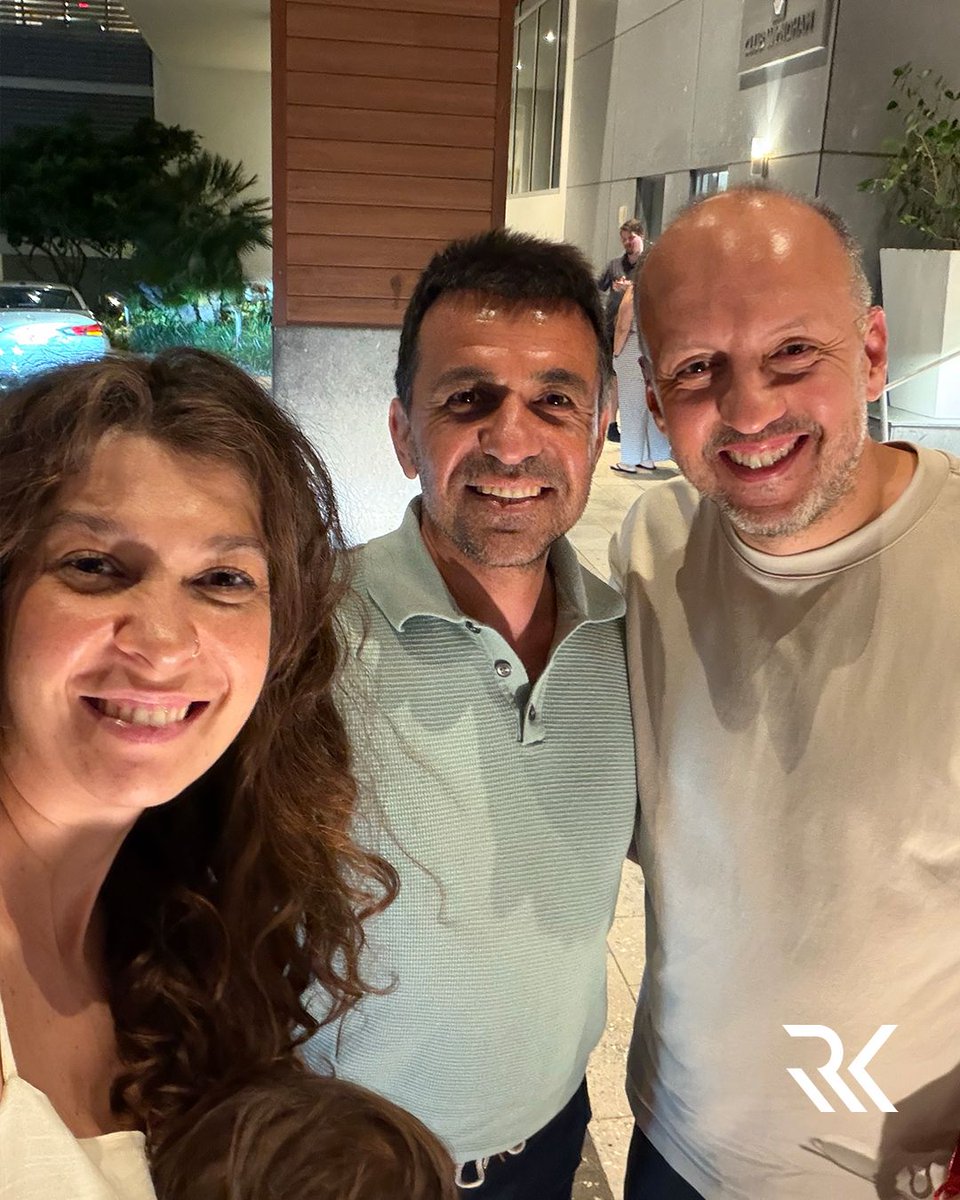remzikulen's tweet photo. Tampa buluşması. Normalde yapmayacaktık. İnsanlar seni görmek istiyor, dedi bir müvekkilim. Aynı günün akşamına ayarladık. Gelen herkese çok teşekkürler. Bizi misafir eden Turkish Kitchen'a ve müdürü Melis Hanım'a teşekkür ediyoruz. https://t.co/RyMuUi9OB8