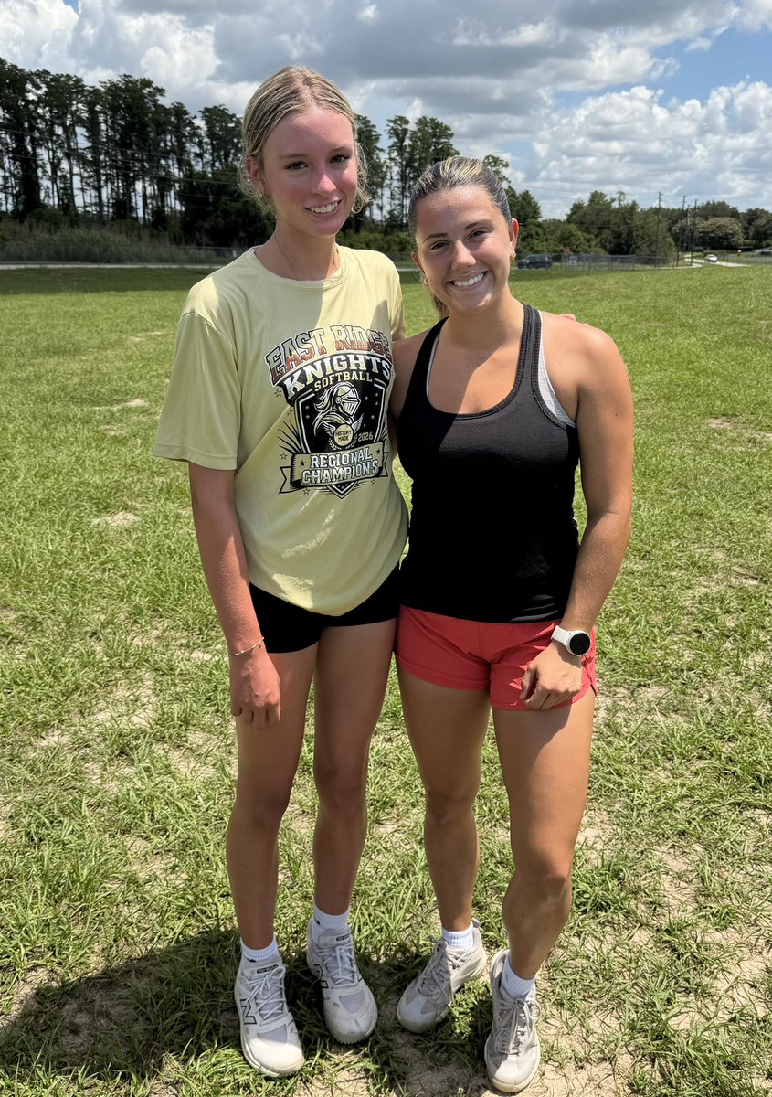 donuttt2's tweet photo. Open field swings! 🥵☀️

@GDemartino2028 @destinyjohns_ https://t.co/E2JIhThg2H