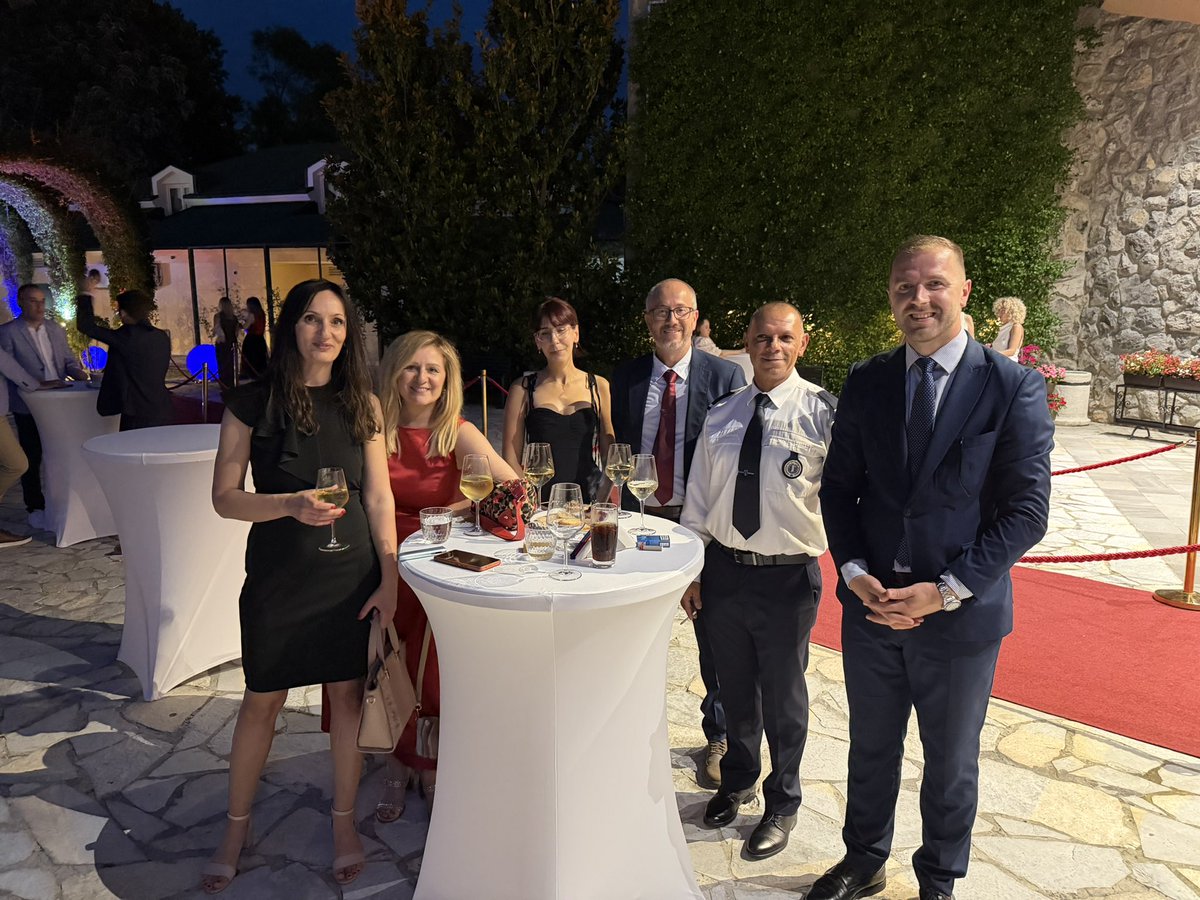 naim_gj's tweet photo. WB3C team… 🇫🇷 🇲🇪 https://t.co/Tv4gOdruw6