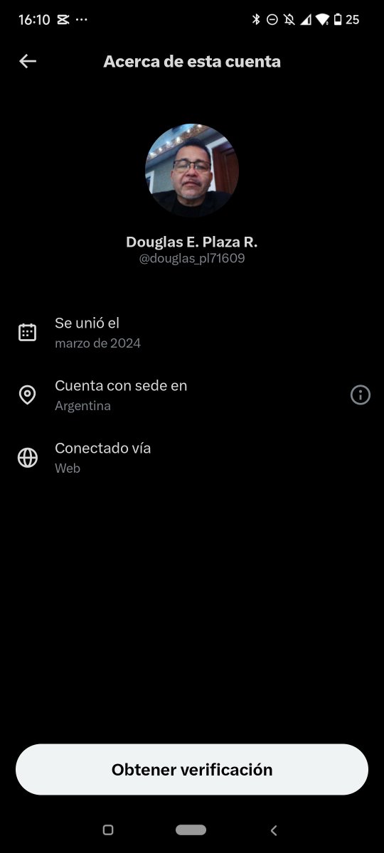 Aleespinno's tweet photo. @douglas_pl71609 @PabloSchiavi Andate a otro país entonces si no querés escuchar a narradores argentinos, bobo https://t.co/e6BNYCijcL