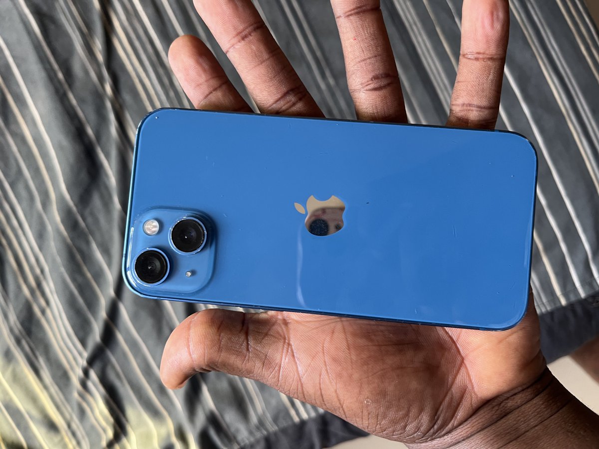 isaacleads458's tweet photo. iPhone 13 for sale 
256gb
Going for 300k
has a broken screen 
Everything working perfectly 
Fastest finger https://t.co/0c3QzXhOxX