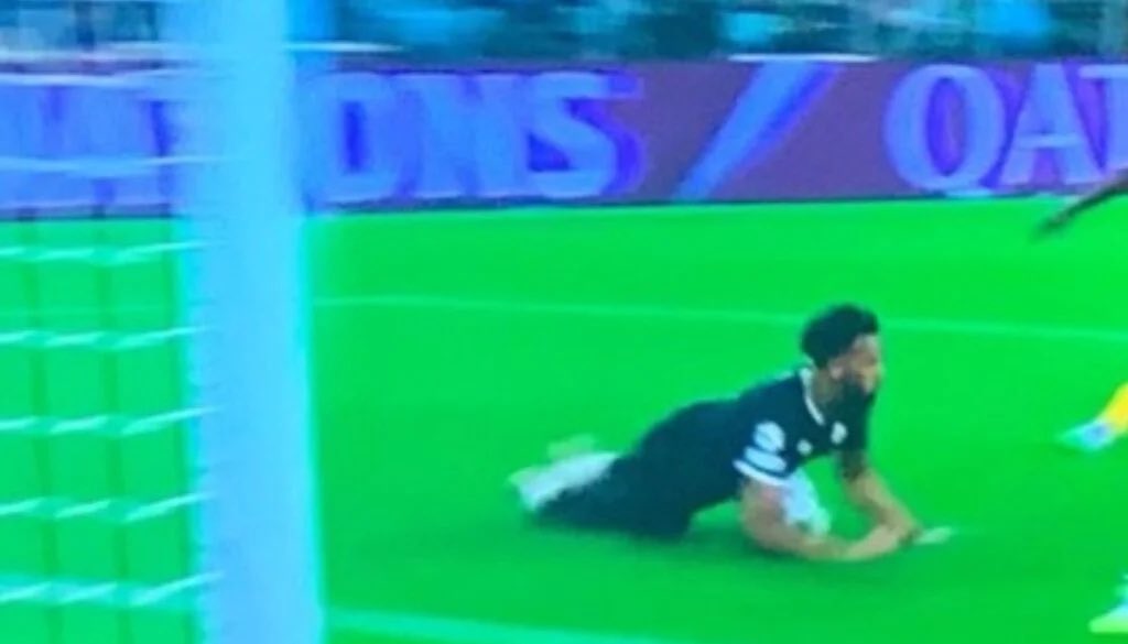jfcproto's tweet photo. Volevo ricordavi che François Letexier è lo stesso arbitro di Lipsia-Juve (ladrata clamorosa) e Juve-Dortmund (“mano” di Kelly) https://t.co/9UjdPI9OjT