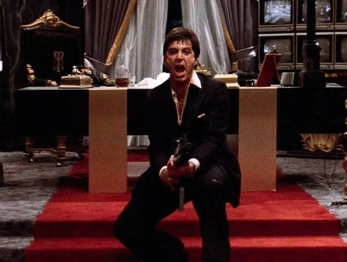 NathanBluth's tweet photo. He literally says "It's Scarface Time!" here.  Y'all need to actually watch a movie instead of being on your phone. https://t.co/sQmgE5Kiu7