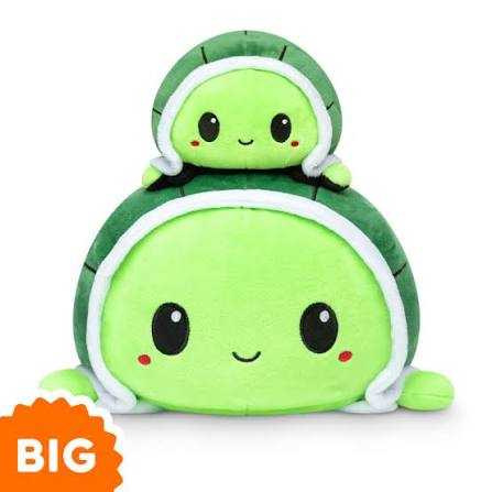karenofukou's tweet photo. 【  He's pulling a big box wrapped from behind his back. Inside is a giant turtle plushie and a protection bracelet that he had made her for her.  】

The turtle is reversible, you can give it a happy face or an angry face. 

( He might have a fox plushie in his room, to match. ) https://t.co/zCnRUnAtFT