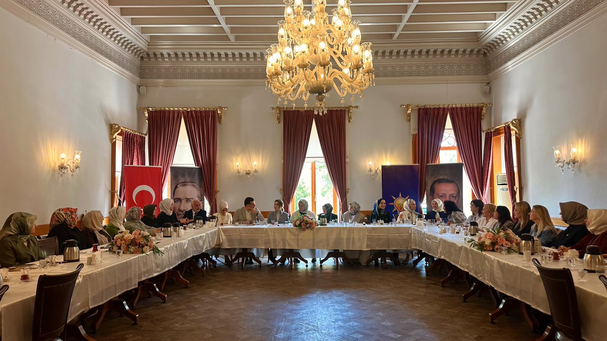 akkadinuskudarr's tweet photo. Üsküdar Yüksek İstişare Kurulumuzun ilk buluşmasını Başkanımız Rabia Yazıcı başkanlığında gerçekleştirdik.
Ortak akıl ve gönül birliğiyle şehrimize değer katacak bu anlamlı toplantıya katılan ilçe başkanımız Taha Sarıcaoğlu’na ve Milletvekilimiz Behiye Eker Hanımefendi’ye teşekkür ederiz. Halis niyetlerle çıktığımız bu yol hayırlara vesile olsun.