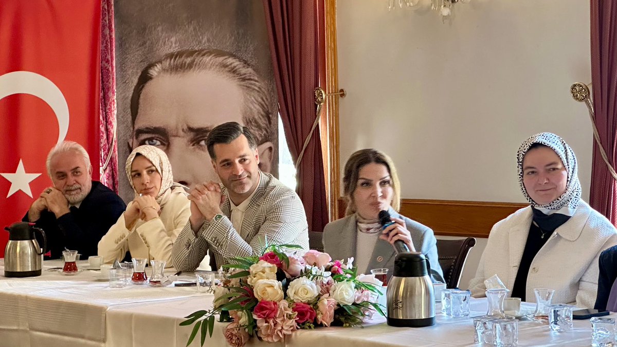 akkadinuskudarr's tweet photo. Üsküdar Yüksek İstişare Kurulumuzun ilk buluşmasını Başkanımız Rabia Yazıcı başkanlığında gerçekleştirdik.
Ortak akıl ve gönül birliğiyle şehrimize değer katacak bu anlamlı toplantıya katılan ilçe başkanımız Taha Sarıcaoğlu’na ve Milletvekilimiz Behiye Eker Hanımefendi’ye teşekkür ederiz. Halis niyetlerle çıktığımız bu yol hayırlara vesile olsun.