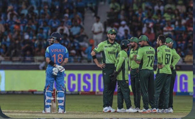 Hailkohli18's tweet photo. Virat Kohli while chasing in T20I :

94* vs wi
85 vs aus
82* vs aus
82* vs pak
82 vs sl
78* vs pak
73* vs eng
72* vs sa
72* vs sa
70 vs nz https://t.co/mEZDp9R2ox