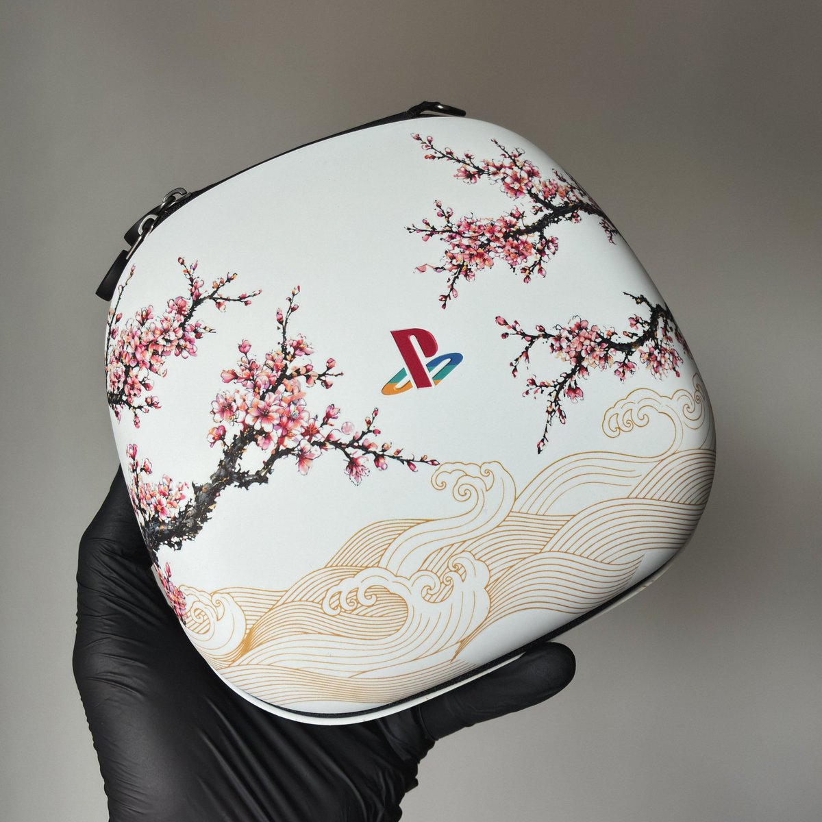 Customice tweet media