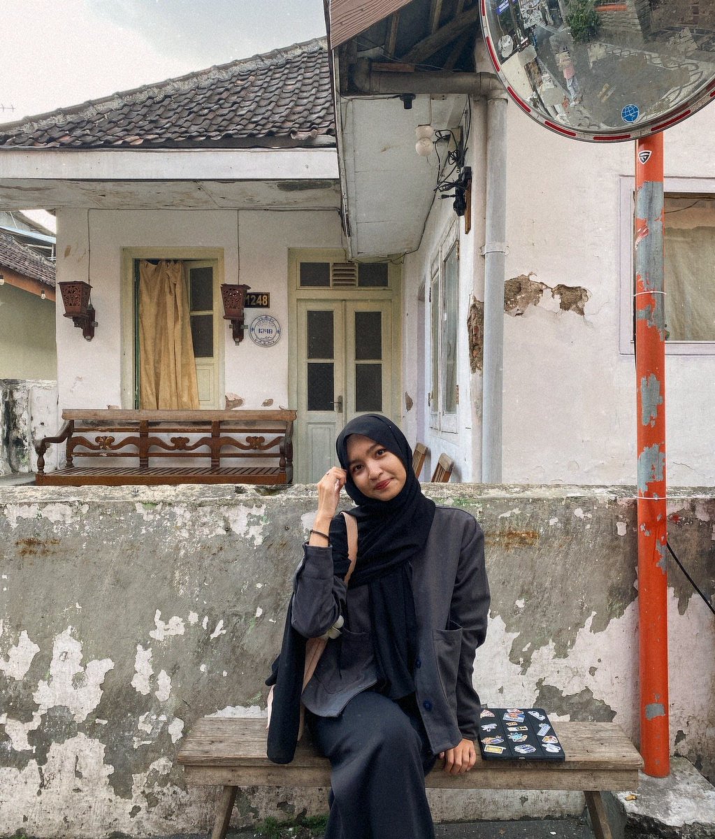 BCLCHINDO's tweet photo. Eydel sayang kmu enak bgt si 🥵🥵 #bahan #crot #bacol #bacolin #pejuin #peju #hijab #sange https://t.co/3aSPJ6kNDI