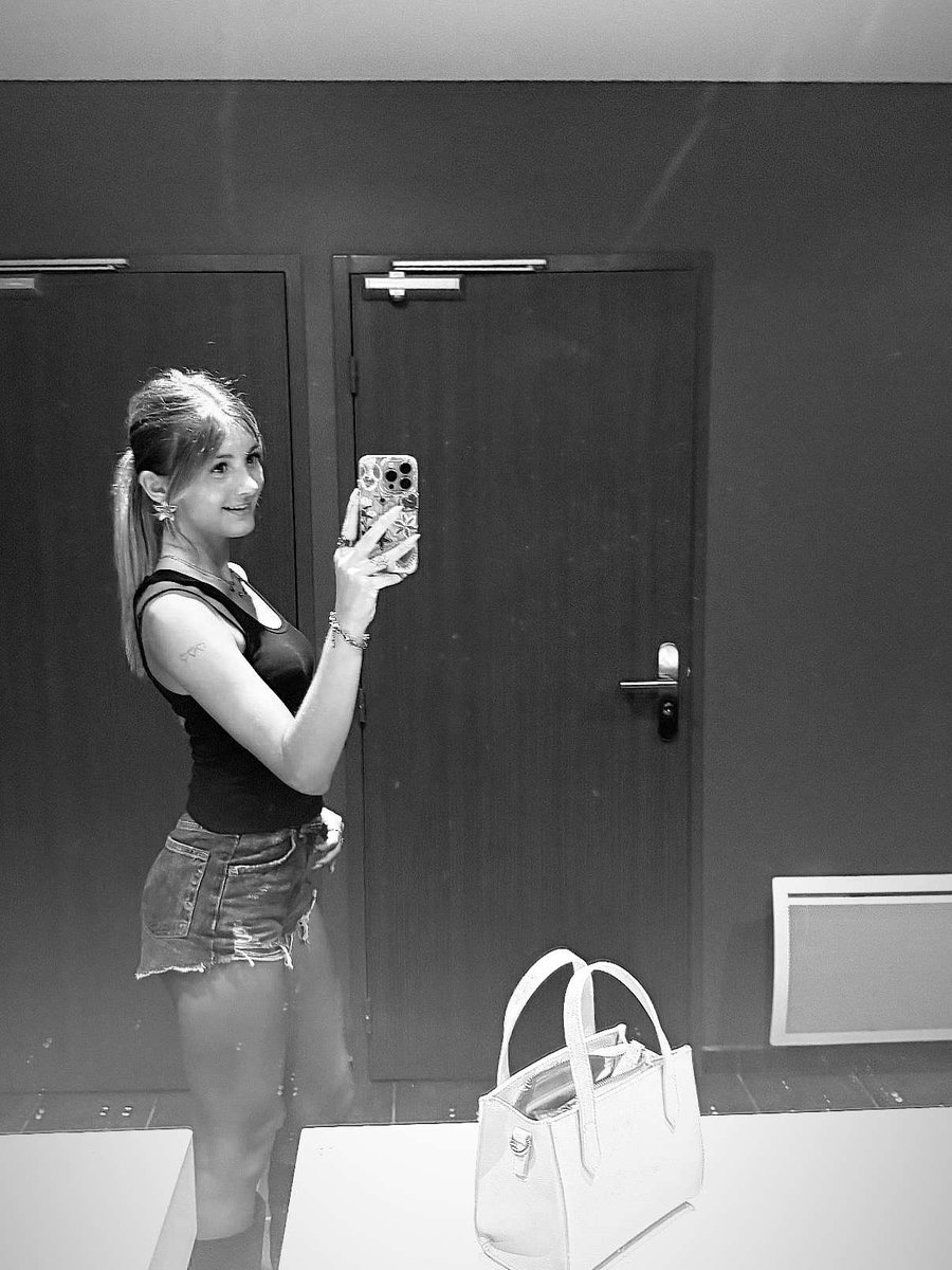 Lili tweet media
