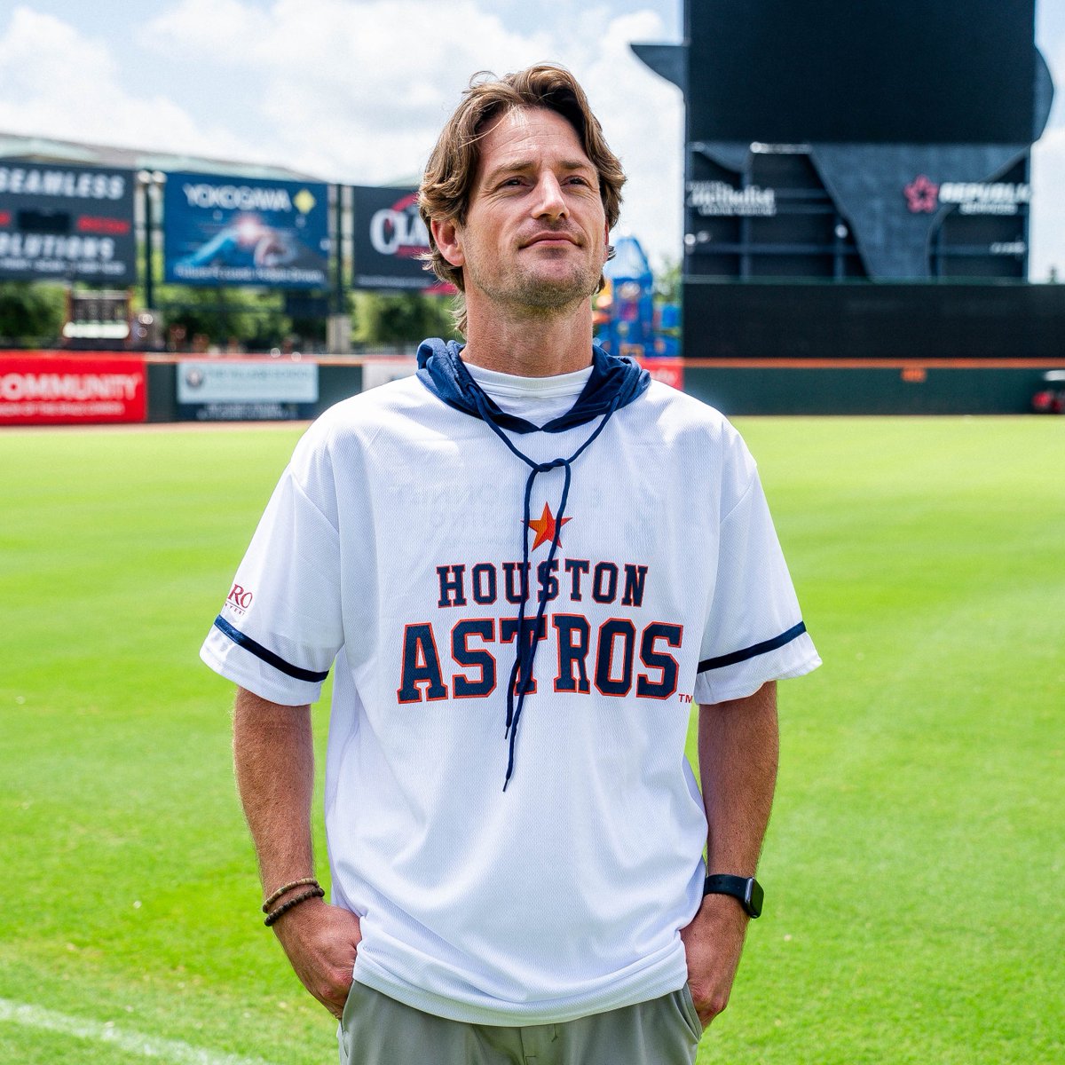SLSpaceCowboys's tweet photo. JP3 threads >>>

Be here for a Jeremy Peña Short-Sleeve Hoodie giveaway happening here at Constellation Field on Friday, July 24 for the first 2,000 fans thanks to @AmaroLawFirm!

🎟️: https://t.co/YIhIGZzAMP https://t.co/65xjIZk3zn