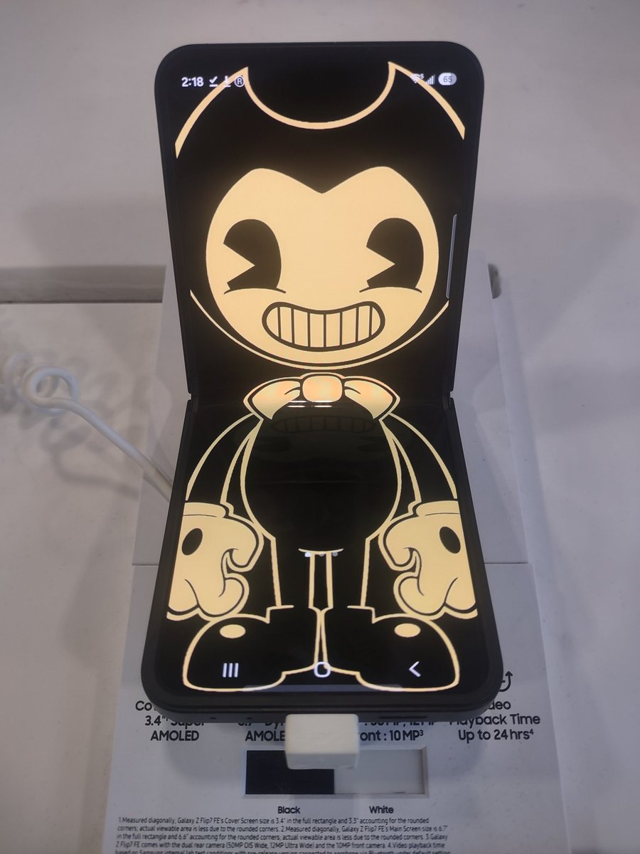 InkBendyCat's tweet photo. BENDY PHONE
#BENDY #BATIM #BATDR #BATIF https://t.co/N7ZHXRH51A