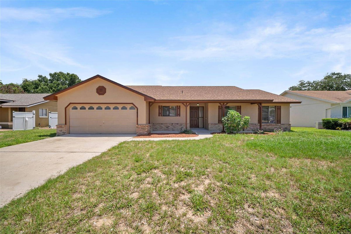 PersaudGroup's tweet photo. 💥 Just Listed!💥

7853 KENSINGHAM CT, Orlando, FL 32835
🛏️ 3  Beds • 🛁 2.0  Baths • 🏠 1,491  SqFt
💰 $369,999

ℹ️ More Pics &amp; Info: https://t.co/Igh0MMc3Y1

Contact Us to Schedule a Private Tour https://t.co/EtLf6bX3IS