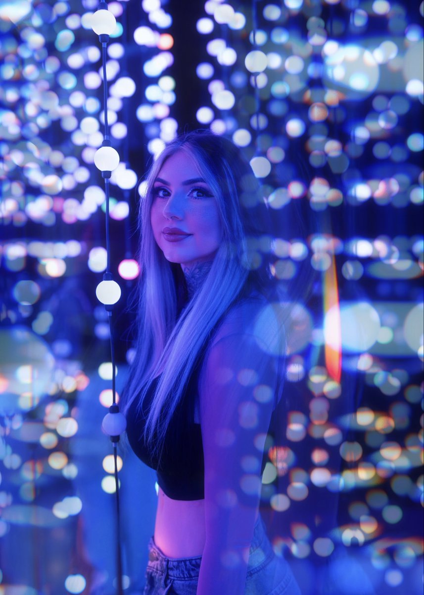 LightsOutLinds's tweet photo. ✨✨don’t mind me, just vibing over here https://t.co/BX2XKRfi9V