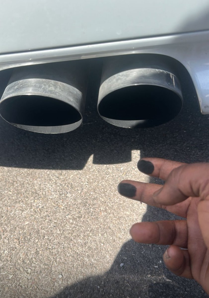 Londonmini1's tweet photo. Our buyer went to buy a Cooper S Works from a dealer.
He stated its was all good to go.
It must have slipped his mind not tell us we would need to replace the valve stem oil seals before we could sell it (£700 job)
Let’s be careful out there.
#Mini
#Sell
#Buy
#WeDeliver https://t.co/RMKqyqzwhC