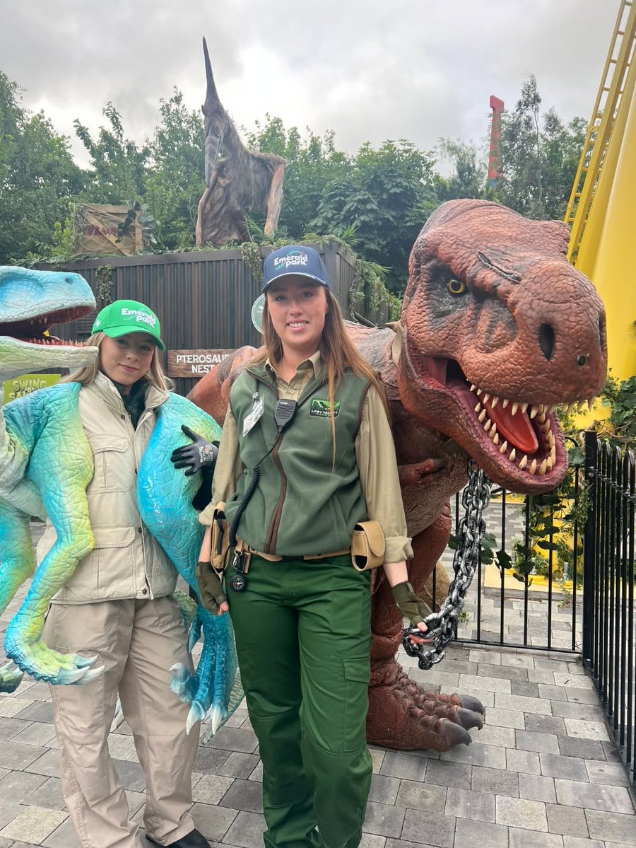 DiscoverBoyneV's tweet photo. Did you know that Lost Valley: Land of Dinosaurs is officially open for adventure at Emerald Park!

✨ Brand New Swingosaurus
🎢 Dino Dash Rollercoaster and more!

Meet &amp; Greet Dinos every day this Summer.  Find out more on our website here: https://t.co/1QbNw8SRkF https://t.co/ScROemIDWQ