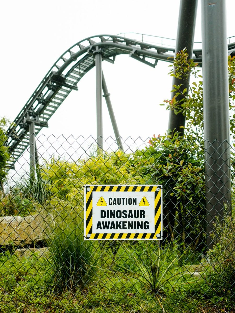 DiscoverBoyneV's tweet photo. Did you know that Lost Valley: Land of Dinosaurs is officially open for adventure at Emerald Park!

✨ Brand New Swingosaurus
🎢 Dino Dash Rollercoaster and more!

Meet &amp; Greet Dinos every day this Summer.  Find out more on our website here: https://t.co/1QbNw8SRkF https://t.co/ScROemIDWQ