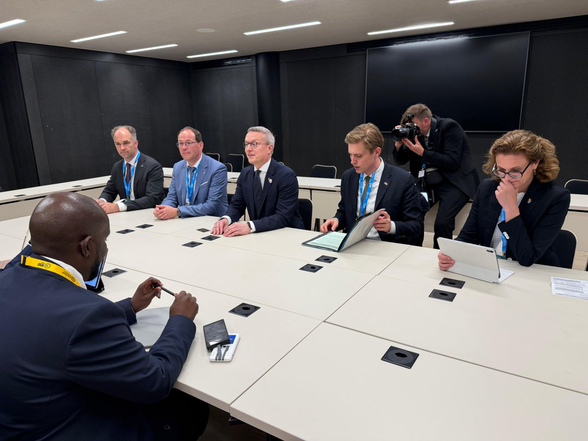 honkabogo's tweet photo. Productive bilateral today in Geneva with H.E. Dr Karsten Wildberger, Germany's Federal Minister for Digital Transformation and Government Modernisation.

We agreed to move our digital partnership from paper to practice: a joint working group will now turn the Kenya-Germany MoU on Digital Policy and Infrastructure into action, covering fibre rollout, AI for public services, Swahili language models and digital skills for our youth.

I invited the Minister and German companies to visit Kenya and see the opportunities at first hand.

#DigitalKenya #AIforGood #KenyaGermany