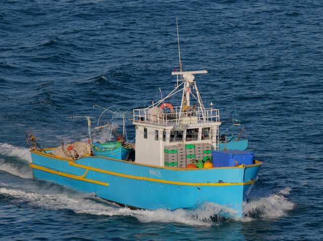 Shipguru's tweet photo. #1942built #Gozitan #fishingvessel #GUZEPPI with #fishingmatricola #MFA321 #Entering #grandharbourmalta - 14.03.2012  - https://t.co/nfgboxc3g3 - NO PHOTOS can be used or manipulated without our permission @worldshipsoc @Rich_Ships @ShipsInPics @ShipspotterTobi @EFCA_EU https://t.co/kpFlSnboZY
