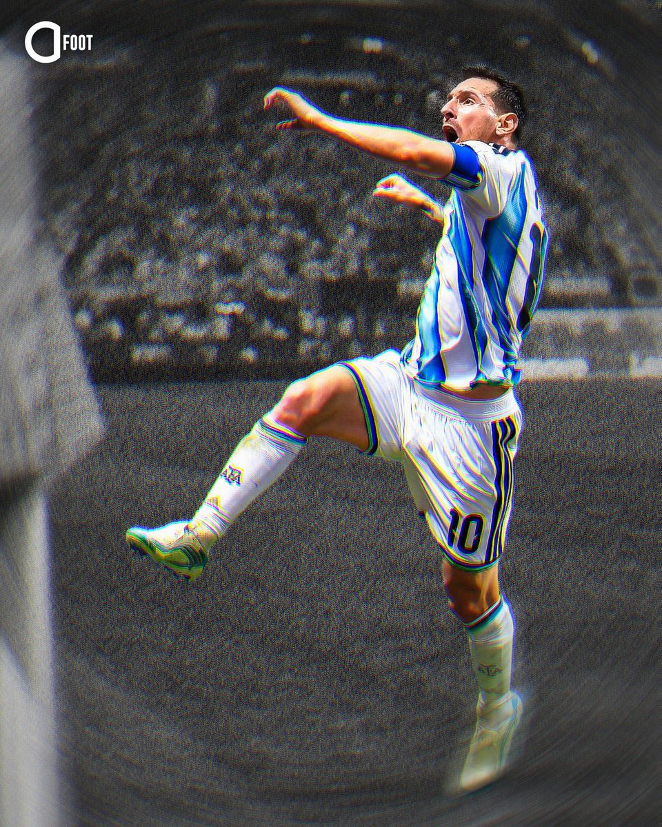Jimjim3004's tweet photo. @ActuFoot_ Messi il a compris qu’il pouvait pas tenir plein Axe avec tes 5 joueurs , il a donc décaler à droite à l’ancienne et il vous a démonté c’est tout https://t.co/6y9urODbqd
