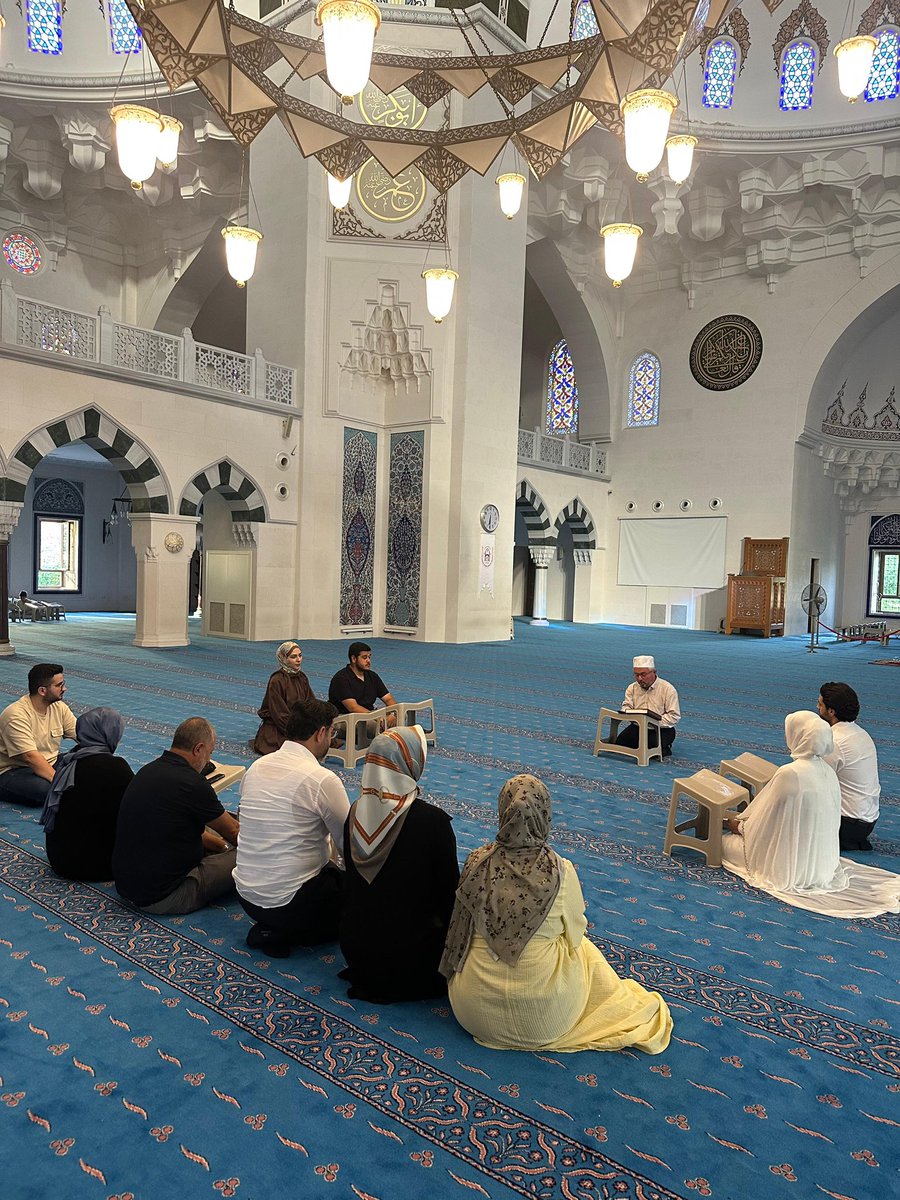 levent_camii's tweet photo. Minare gölgesinde nikah..
￼Genç kardeşlerimiz mürşide ile Mücahit’e mutluluklar diliyoruz. Rabbim iki cihanda aziz eylesin ￼ https://t.co/CNWG5t6arK