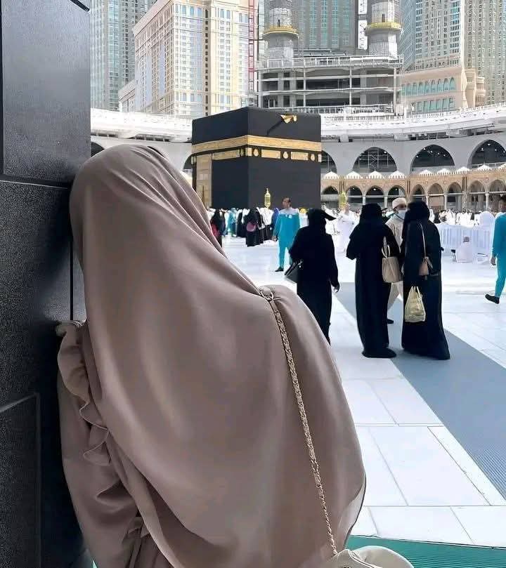 Phatymarh44's tweet photo. Deep down, i wanna go for umrah.🥹❤️ https://t.co/zcw8TwgY9e