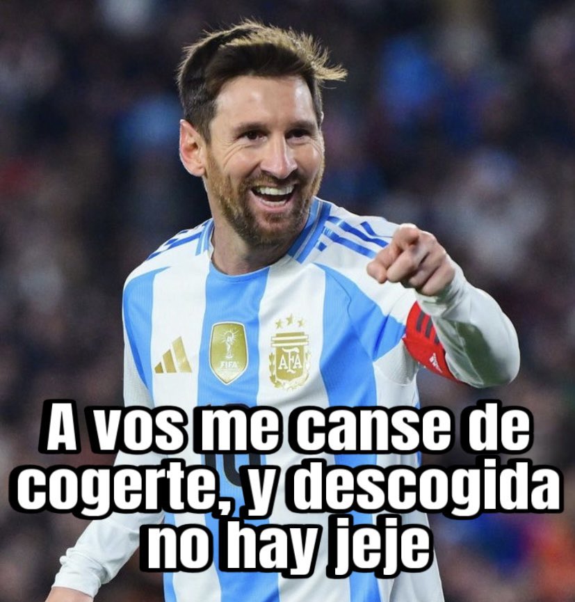 sebald25's tweet photo. @benitez_ke92888 @agrobobo_ @PabloSchiavi Te tomaste toda la leche, narcolombiano hijo mío, cola fácil y ultrajada. Te dimos la leche toda la vida y en 2024 te la enterramos hasta el fondo https://t.co/eQKaLmV3Wh