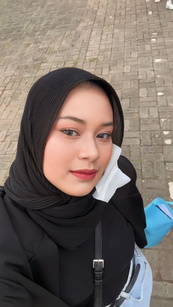 webslutsmaker37's tweet photo. Look at this innocent looking hijabi slut all covered up in public like a modest girl, but secretly a whore underneath with her tits pushed up in that slutty grey lace bra.  This  bitch is a cuck gf, t getting fucked by real men behind closed doors while he fucking leaks 🐽 https://t.co/akMFBmIl5t