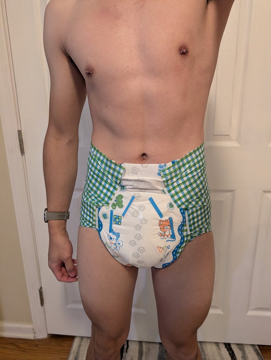 puptide01's tweet photo. Before work -> at work -> after work 
Where'd all my little paw prints go? 🫣
.
.
.
#gayabdl #gaydiaper #gaydiaperlover #abdlcommunity #abdlpup #gaykinky https://t.co/gKXovh7o8I