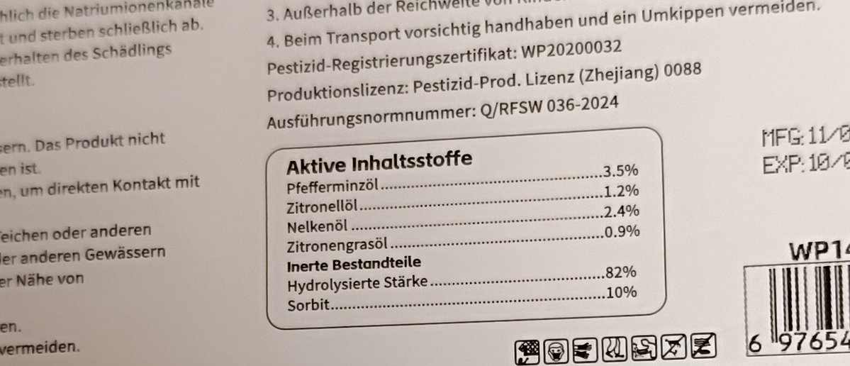 AdamusJo's tweet photo. Hallo Freunde, die Geschichte hinter diesen Fotos: ich habe die Ameisenköder gefressen 😋(aber Plastik ausgespuckt). Damit hab ich ein Besuch beim Tierarzt und Kotzspritze gewonnen. Das alles gestern spät abends. Mir geht's gut. Die Mama erholt sich noch! 🤭 https://t.co/NS2gmhj9Hj