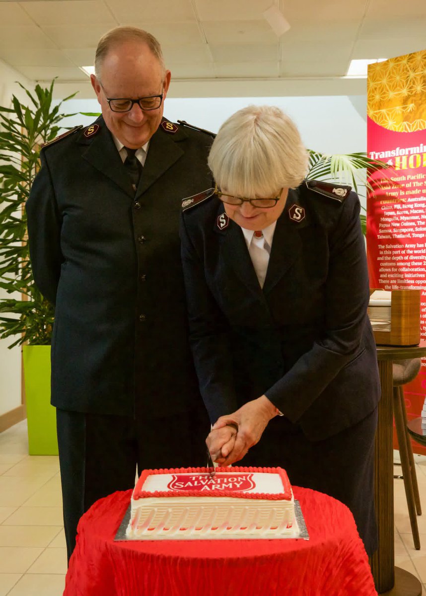 city_corps's tweet photo. A new autobiography by Retired General André Cox was formally launched at The Salvation Army’s IHQ. It traces his journey from his early years in Rhodesia (now Zimbabwe), through his calling to officership, leadership across several territories and election as General of The SA https://t.co/U85VLzs7QO