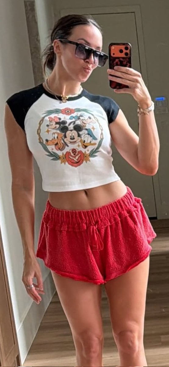 BabesnWrasslin's tweet photo. WWE Superstar Chelsea Green https://t.co/2okhSzAb0e