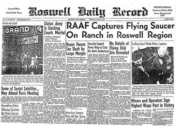 boudewijnsteur's tweet photo. Op deze dag in 1947 maakte de Amerikaanse luchtmacht bekend dat zij een vliegende schotel hadden gevonden bij Roswell. Een dag later werd dit ontkend. Het leidde tot veel speculaties wat er precies bij Roswell is ontdekt. Voedsel voor veel complottheorieën https://t.co/g9VkA6yeTv