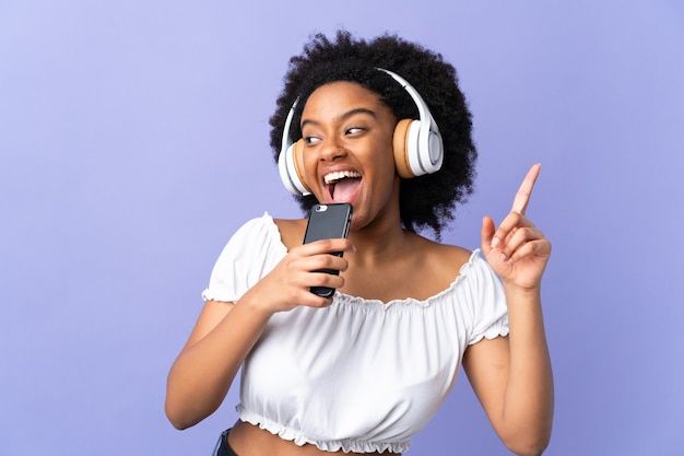 CapricornFM's tweet photo. Your Sunday soundtrack starts here!

Join @uncleTS1 on #CapricornSoul. Share your #SundayThemedSongs via WhatsApp at 079 899 6226 and listen live on the DStv Audio Bouquet Channel 884. https://t.co/deJ4WUqr1d