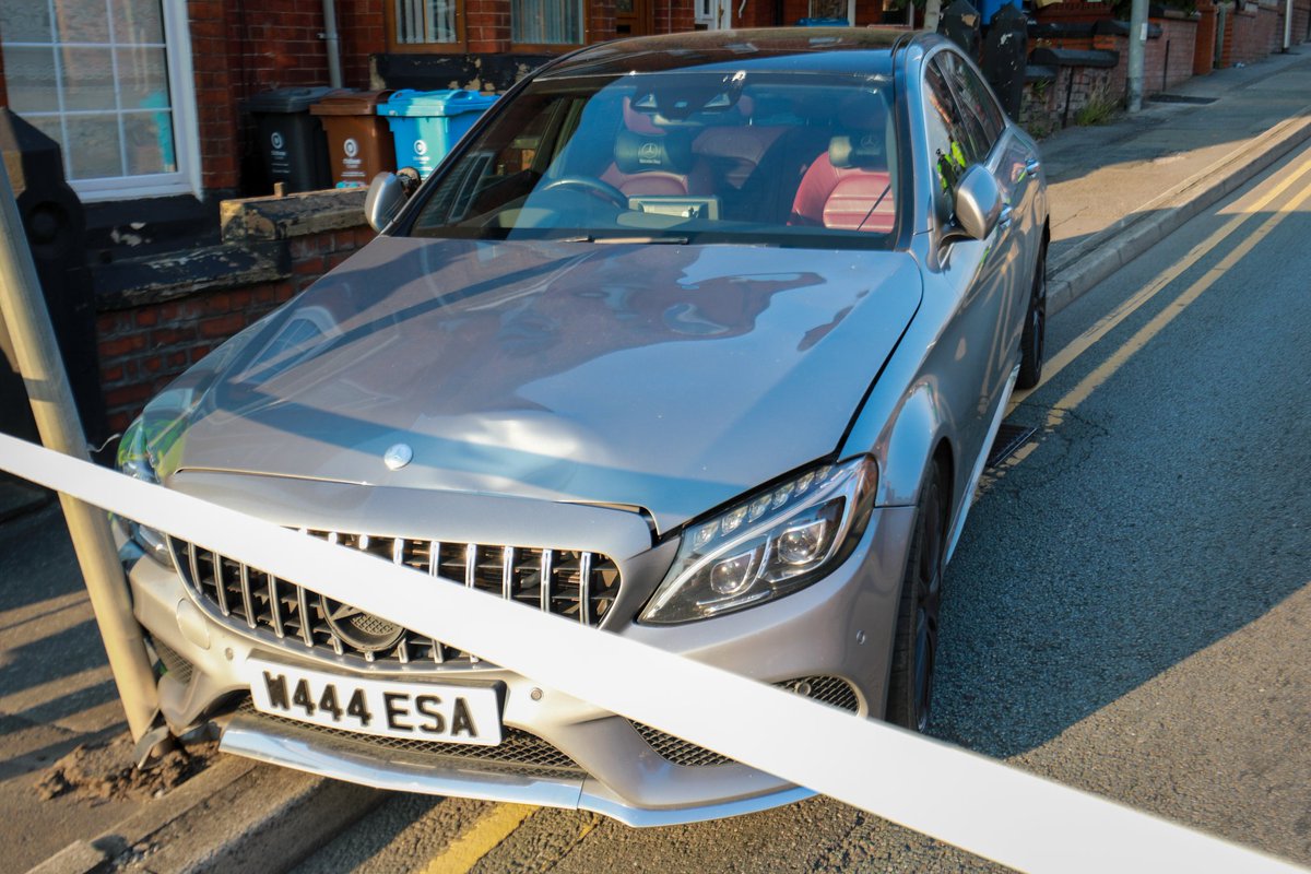 aspmcr's tweet photo. Witnesses now say the vehicle hit the pedestrian and crashed as officers were turning around to pursue it. https://t.co/n9qcjqvQ2d