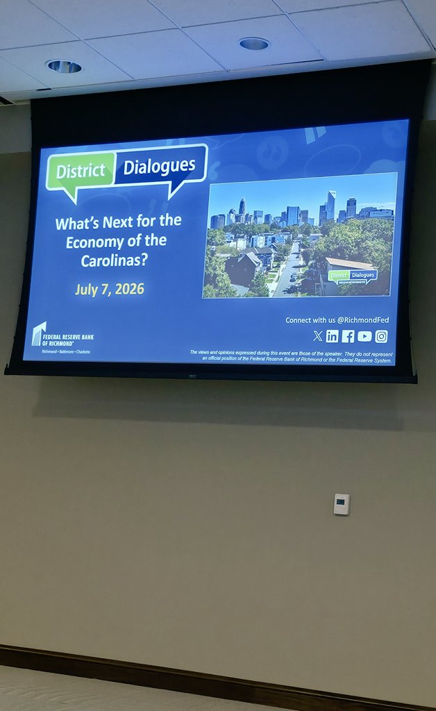 JoseDAlvarez's tweet photo. Fantastic #DistrictDialogues by @RichmondFed today in Charlotte. https://t.co/EajhtXEdLt
