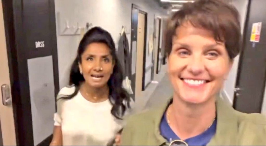 LovingSukeve's tweet photo. Love them! 🥹❤️
#BalvinderSopal #HeatherPeace https://t.co/V44gv2vKgy