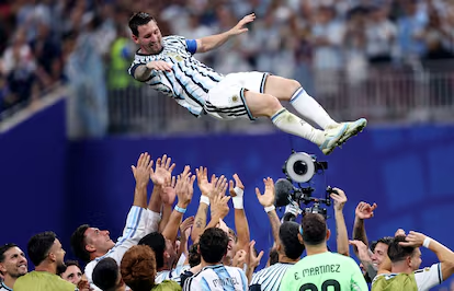 ClubMitjanit's tweet photo. 🔴 D'aquí a una hora obrim el Club!

⚽️ Arrenca el Colòmbia-Suïssa

📍 Argentina espera rival als quarts després d'una remuntada històrica davant d'Egipte (3-2)

🔊 Tots els detalls amb @RTorquemada @alexdelmas10 @RogerArbusa, des dels EUA 

https://t.co/NlUVABMUfI https://t.co/qJmrVTUk0C